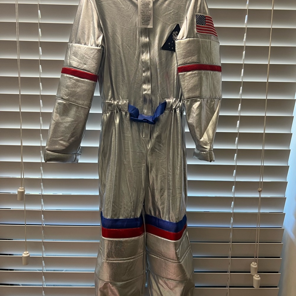Size 4T brand new condition only used once